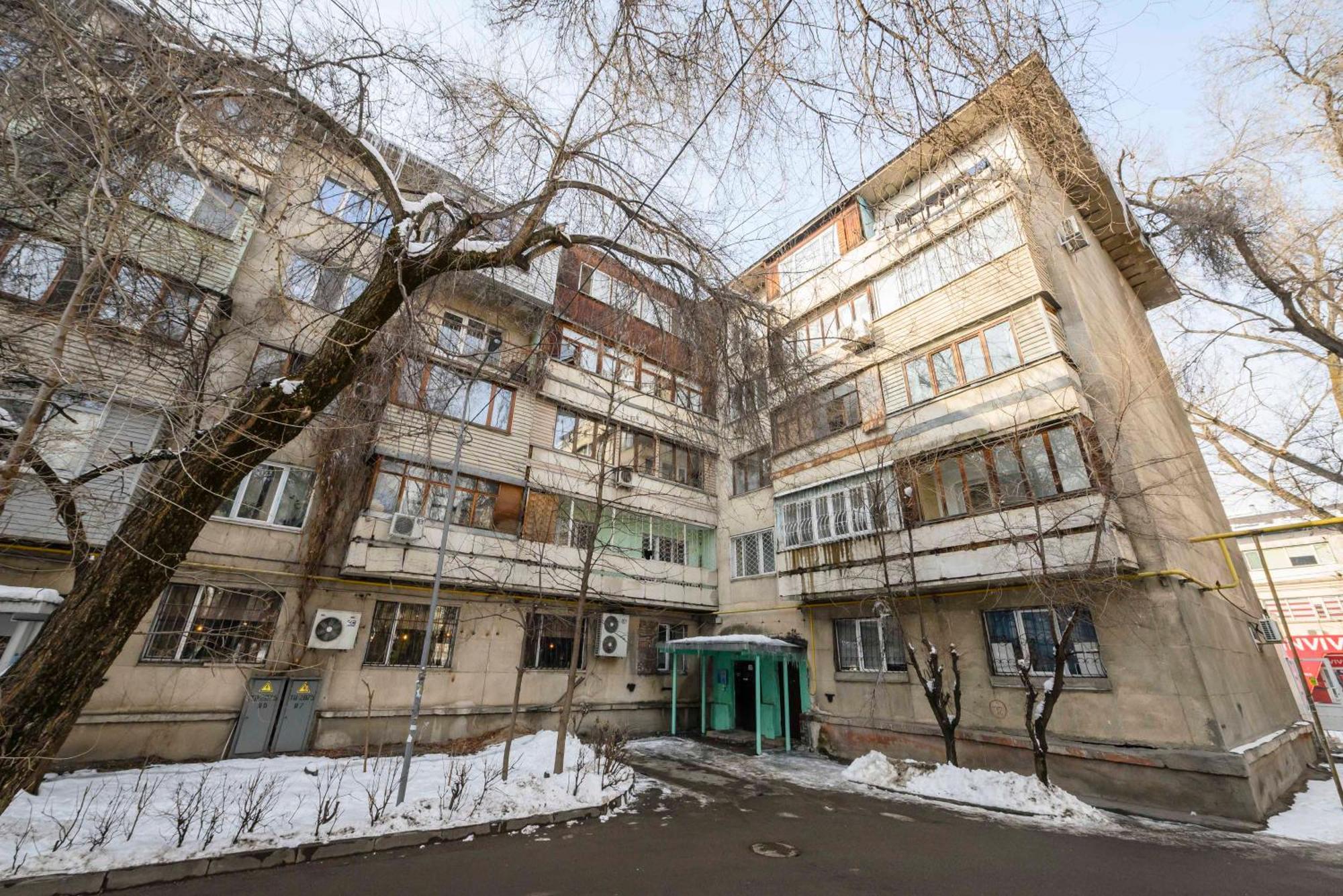 Mid-Century Charm Apartments В Центре Алматы 外观 照片