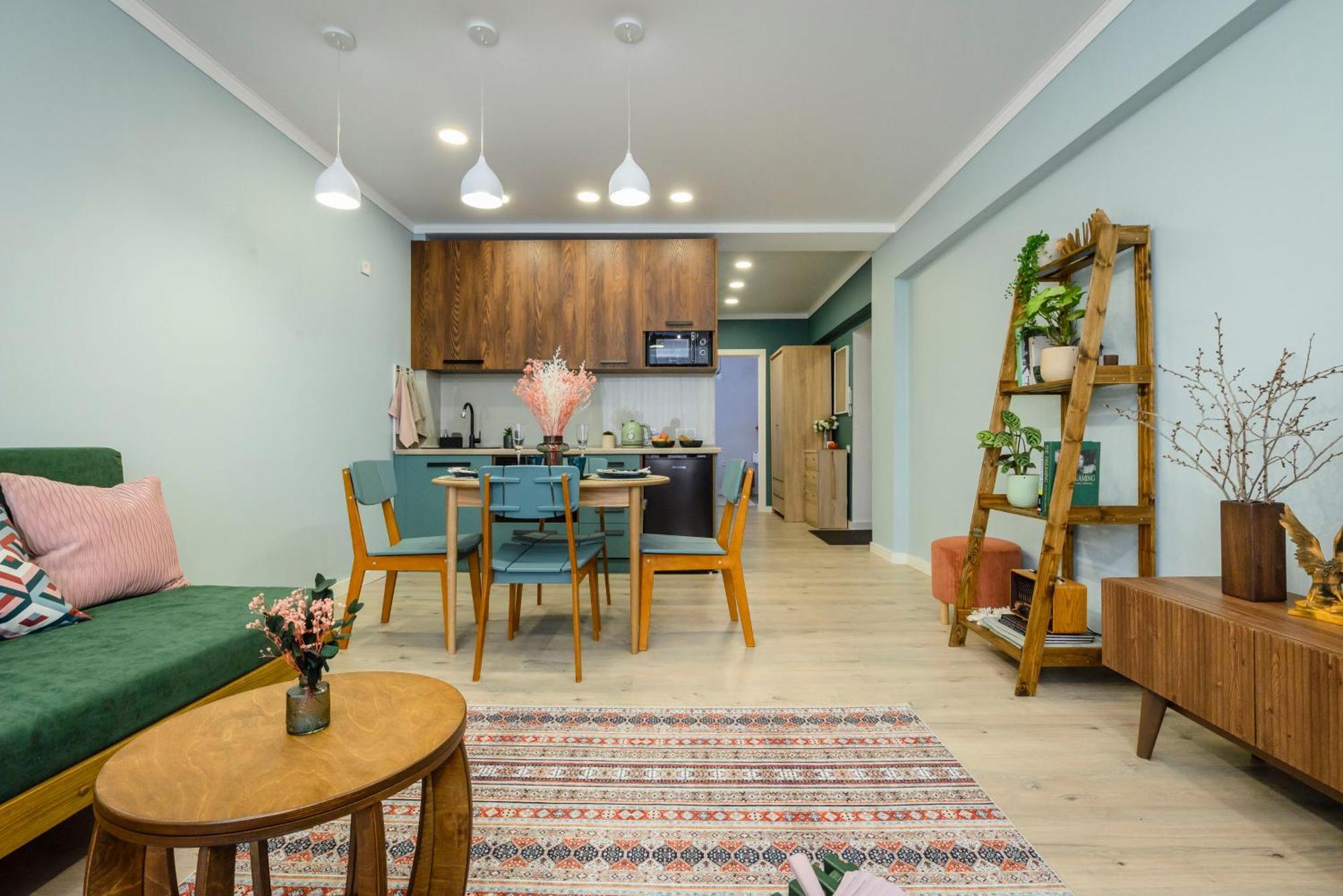 Mid-Century Charm Apartments В Центре Алматы 外观 照片